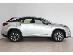 Lexus  3