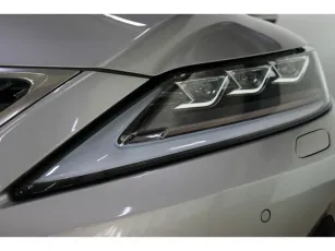 Lexus  6