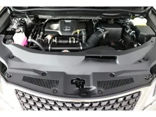 Lexus  8