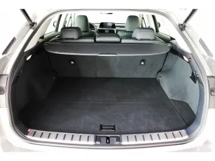 Lexus  9