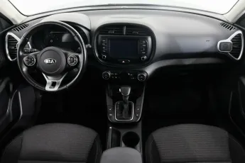 Kia  6