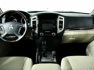Mitsubishi  10