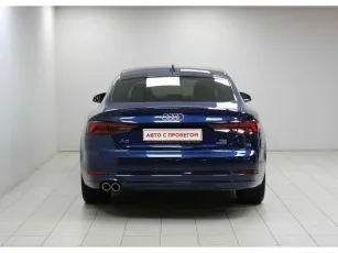 Audi  5