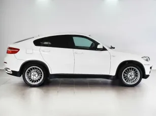 BMW  4