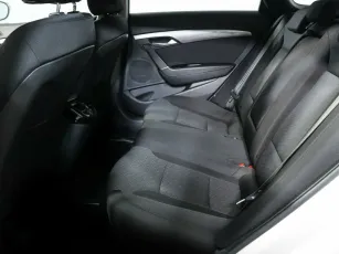 Hyundai  15