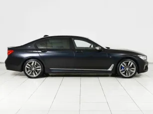 BMW  4