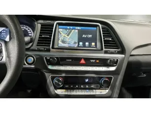 Hyundai  11