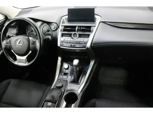 Lexus  11