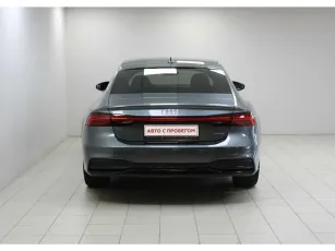 Audi  5