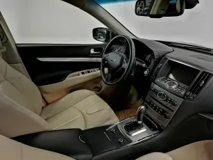 Infiniti  9