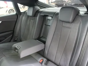 Audi  14