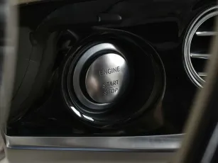 Mercedes-Benz  18