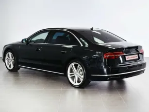 Audi  3