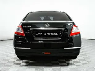 Nissan  6