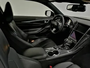 Infiniti  11