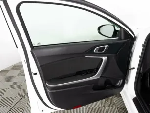 Kia  20