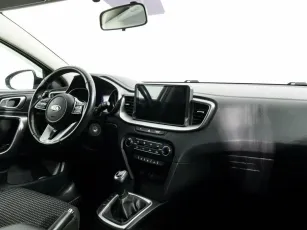 Kia  9
