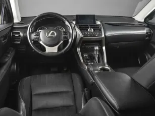 Lexus  6