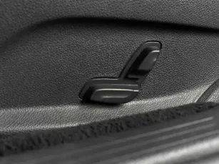 Mercedes-Benz  9