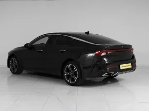 Kia  4