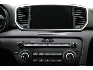 Kia  10