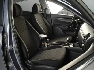 Kia  7