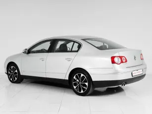 Volkswagen  4