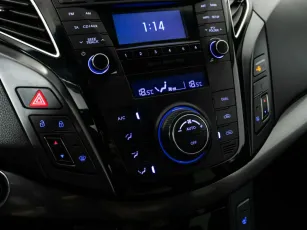 Hyundai  9