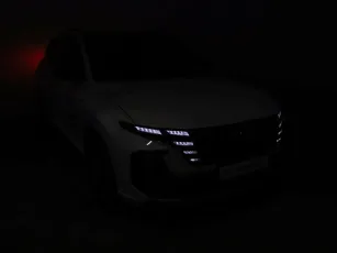 Hyundai  7