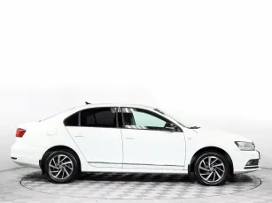 Volkswagen  4