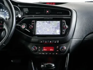 Kia  14