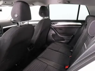 Volkswagen  9