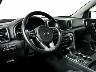 Kia  11