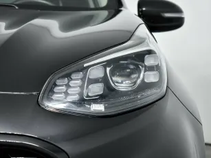 Kia  7