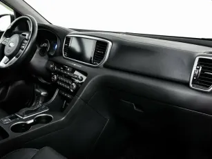 Kia  9