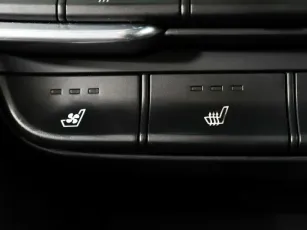 Hyundai  11