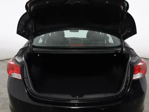Hyundai  11