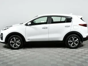 Kia  3