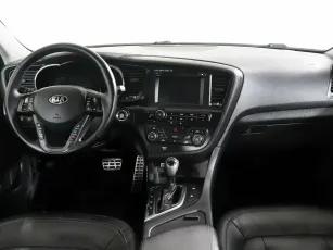 Kia  6