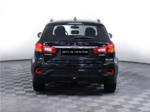Mitsubishi  6