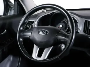 Kia  13