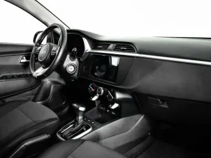 Kia  7