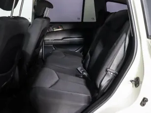 SsangYong  9