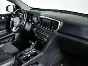 Kia  8