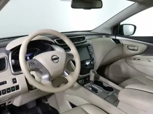Nissan  11