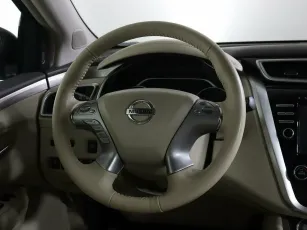 Nissan  12