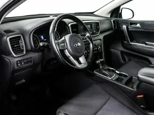 Kia  10