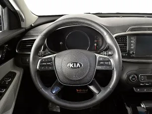 Kia  18