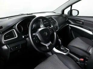 Suzuki  12
