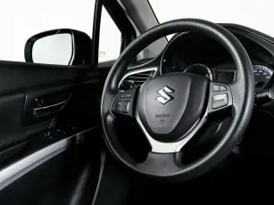 Suzuki  13